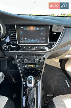 Позашляховик / Кросовер Buick Encore 2018 в 
