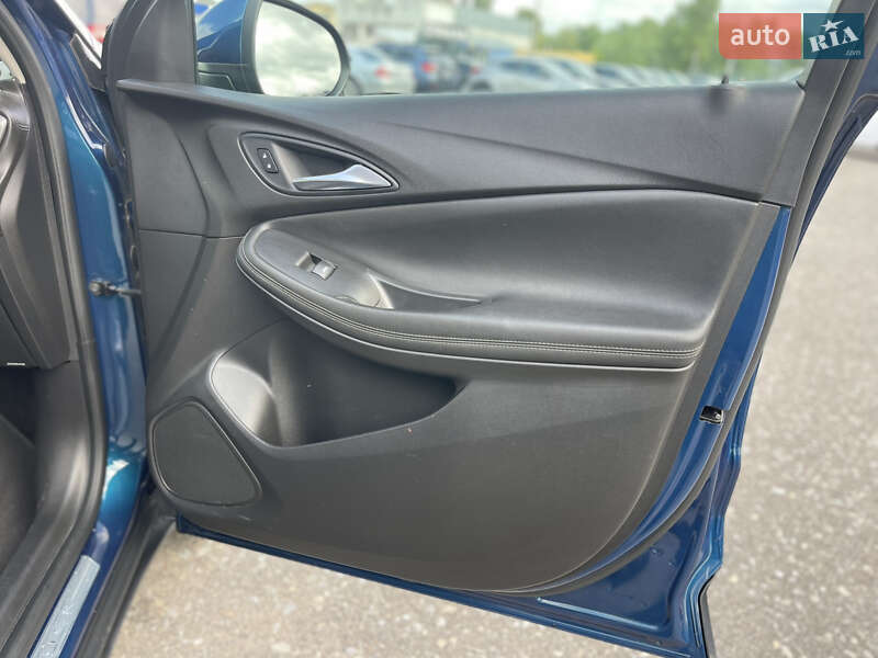 Позашляховик / Кросовер Buick Encore 2020 в Києві