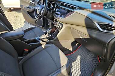 Позашляховик / Кросовер Buick Encore 2020 в 
