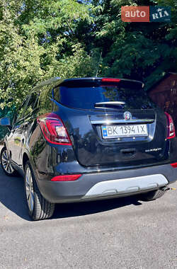 Позашляховик / Кросовер Buick Encore 2018 в 
