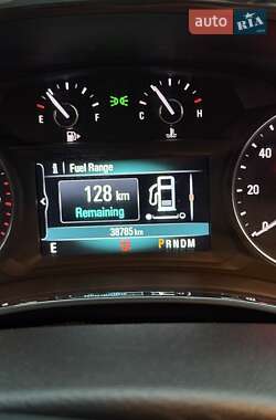 Внедорожник / Кроссовер Buick Encore 2016 в 