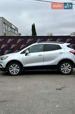 Позашляховик / Кросовер Buick Encore 2016 в 