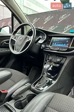 Позашляховик / Кросовер Buick Encore 2016 в 