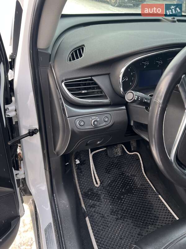 Позашляховик / Кросовер Buick Encore 2018 в Чернігові