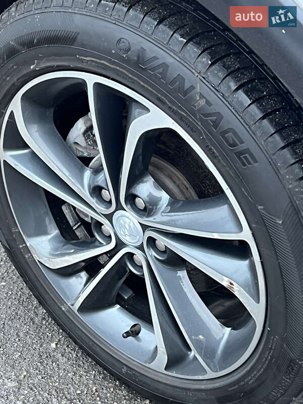 Внедорожник / Кроссовер Buick Encore 2020 в Одессе