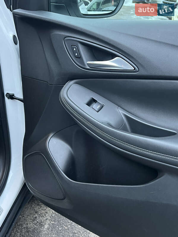 Внедорожник / Кроссовер Buick Encore 2020 в Одессе