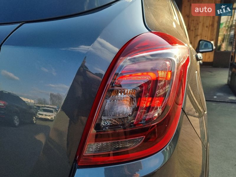 Внедорожник / Кроссовер Buick Encore 2016 в Виннице