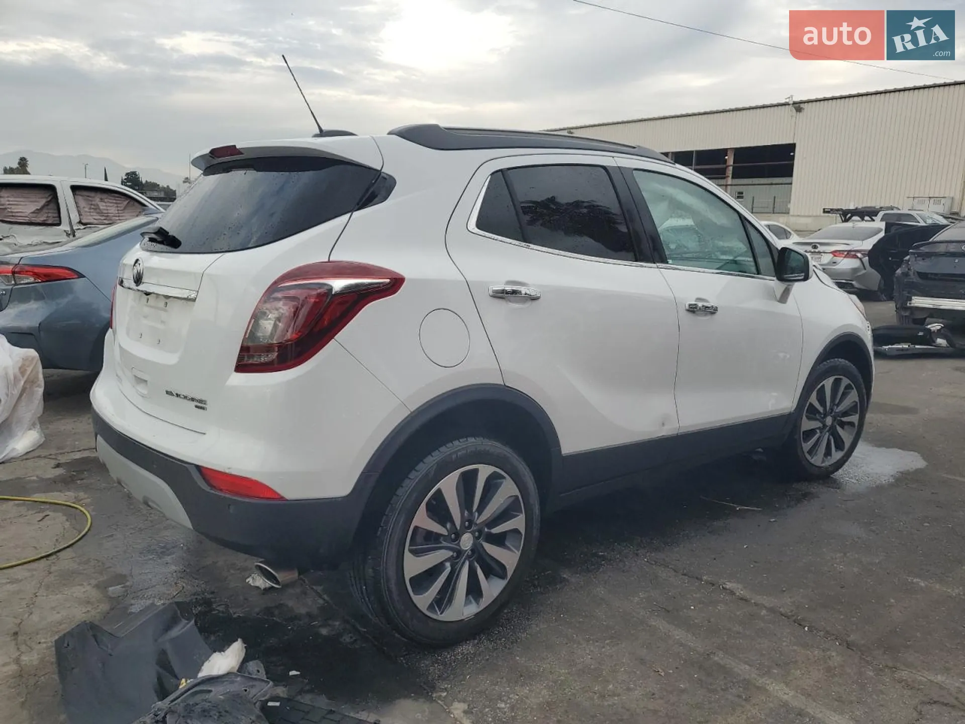 2021 Buick Encore - мініатюра 3