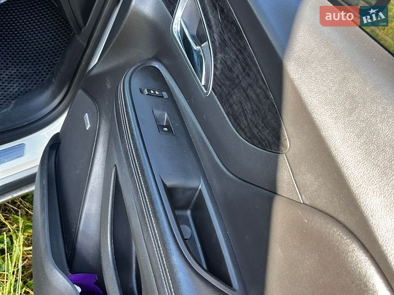 Внедорожник / Кроссовер Buick Encore 2015 в Днепре