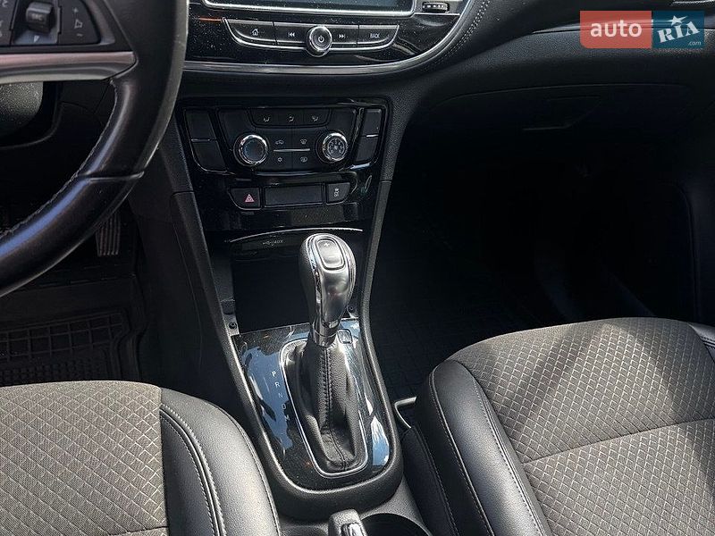 Внедорожник / Кроссовер Buick Encore 2018 в Киеве