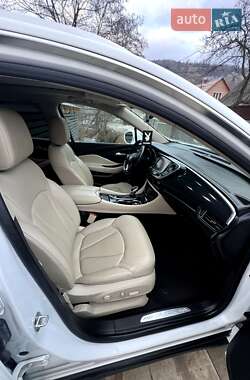 Внедорожник / Кроссовер Buick Envision 2016 в 
