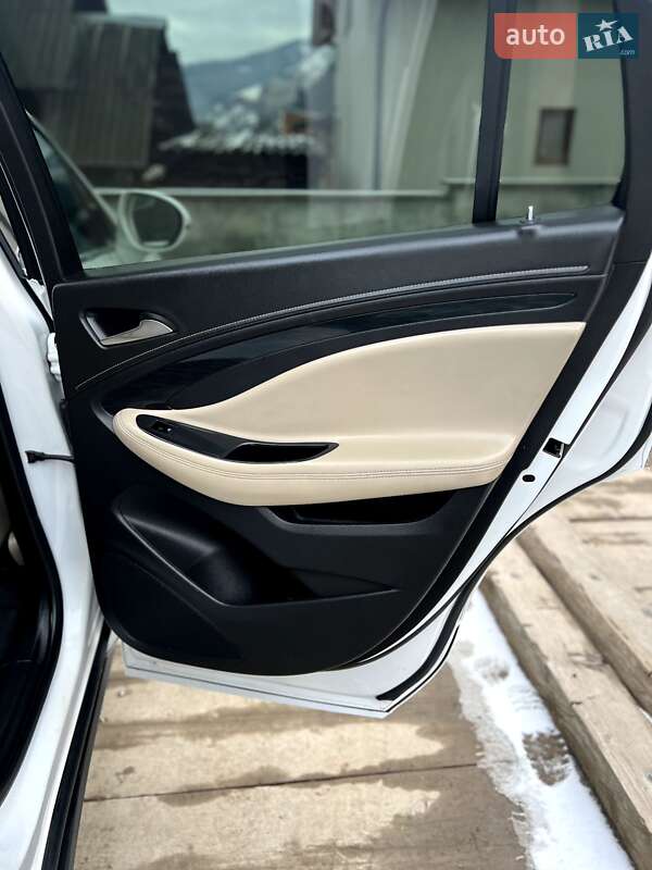 Позашляховик / Кросовер Buick Envision 2016 в Рахові фото 31 Позашляховик / Кросовер Buick Envision 2016 в Рахові