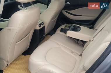 Позашляховик / Кросовер Buick Envision 2020 в 