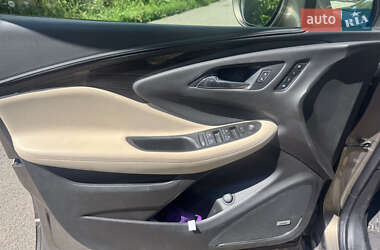 Внедорожник / Кроссовер Buick Envision 2018 в 