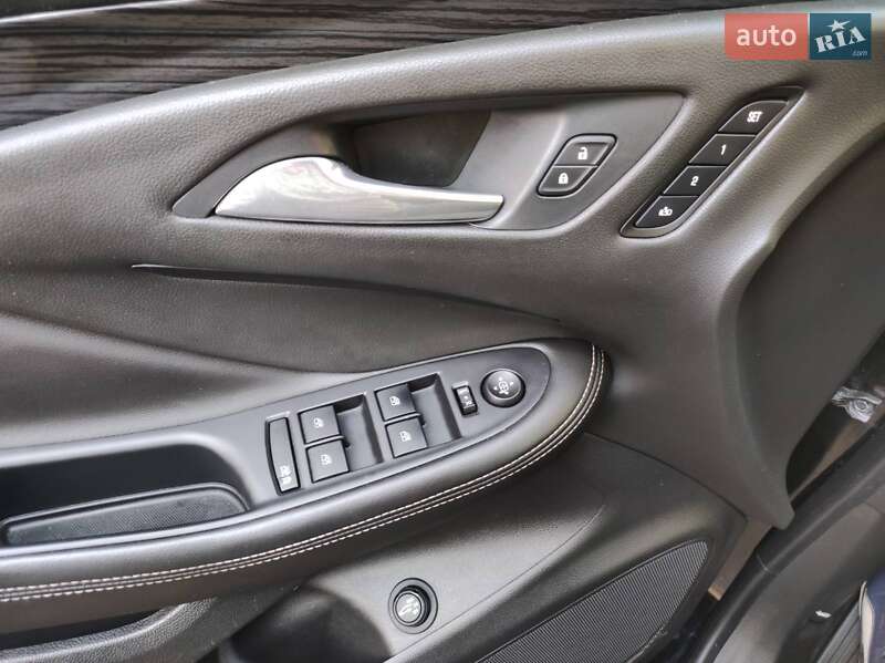 Позашляховик / Кросовер Buick Envision 2016 в Києві