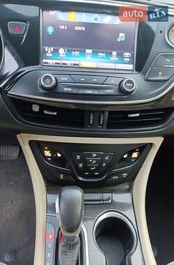 Внедорожник / Кроссовер Buick Envision 2020 в 