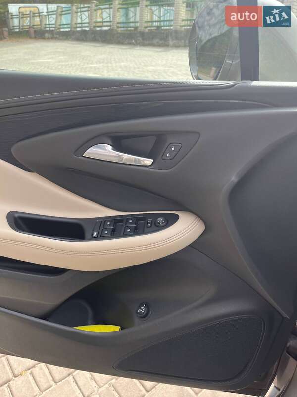 Позашляховик / Кросовер Buick Envision 2016 в Володимирці