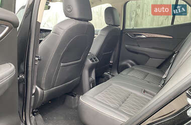 Внедорожник / Кроссовер Buick Envision 2021 в 