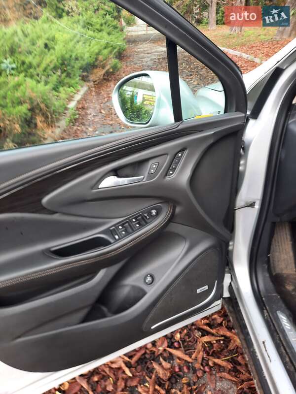 Позашляховик / Кросовер Buick Envision 2016 в Смілі