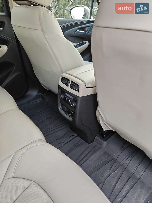 Позашляховик / Кросовер Buick Envision 2017 в Дніпрі