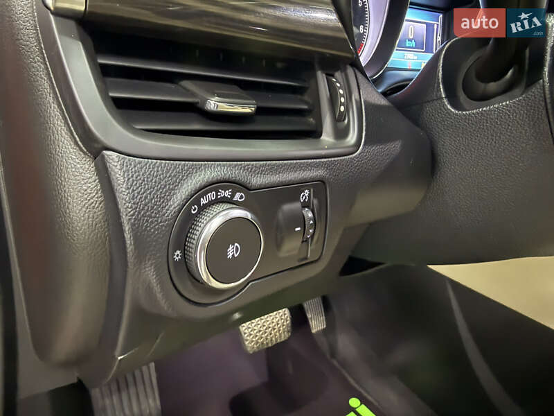 Внедорожник / Кроссовер Buick Envision 2018 в Одессе фото 16 Внедорожник / Кроссовер Buick Envision 2018 в Одессе