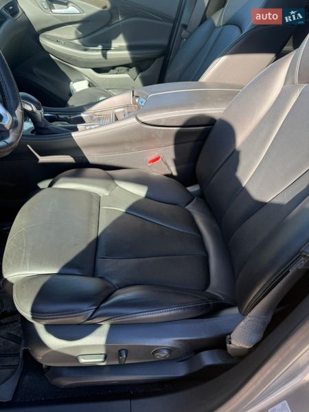 Внедорожник / Кроссовер Buick Envision 2020 в Киеве