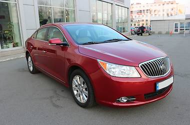 Седан Buick LaCrosse 2012 в 