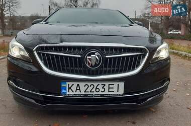 Седан Buick LaCrosse 2016 в Коростене