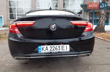 Седан Buick LaCrosse 2016 в Коростене