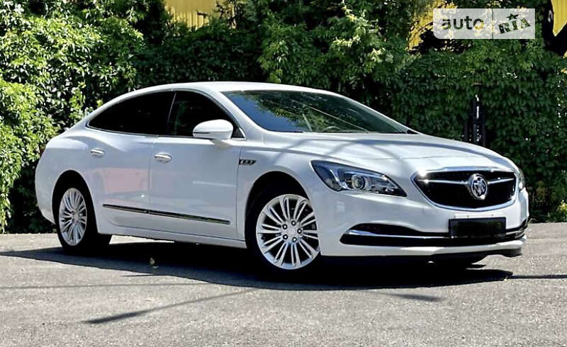 Седан Buick LaCrosse 2018 в Киеве