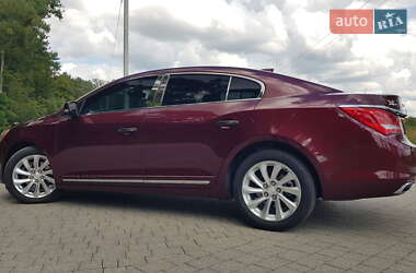 Седан Buick LaCrosse 2015 в Городку