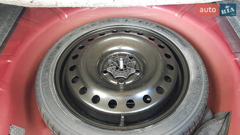 Седан Buick LaCrosse 2015 в Городку