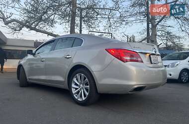 Седан Buick LaCrosse 2015 в 