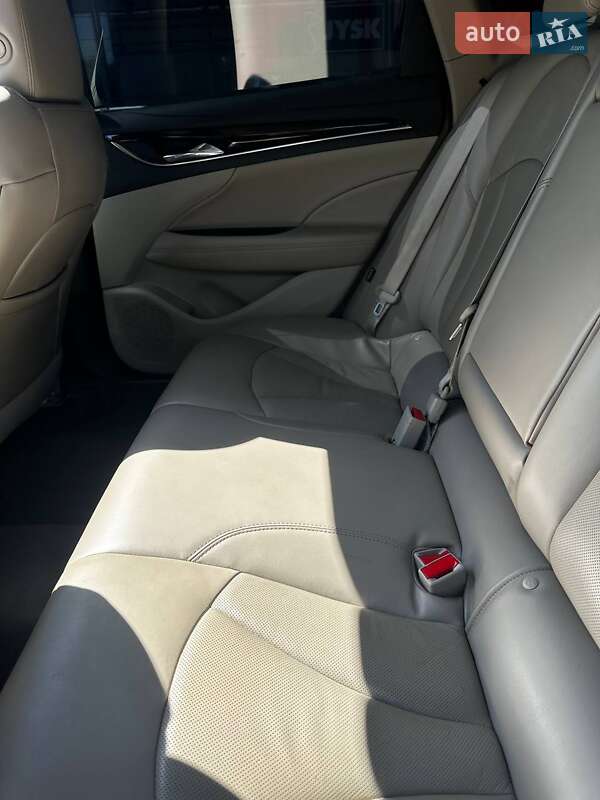 Седан Buick LaCrosse 2016 в Борисполі