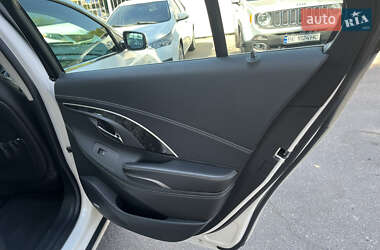 Седан Buick LaCrosse 2014 в 