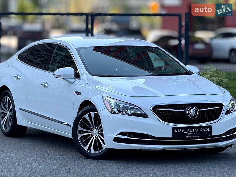 Седан Buick LaCrosse 2017 в Киеве