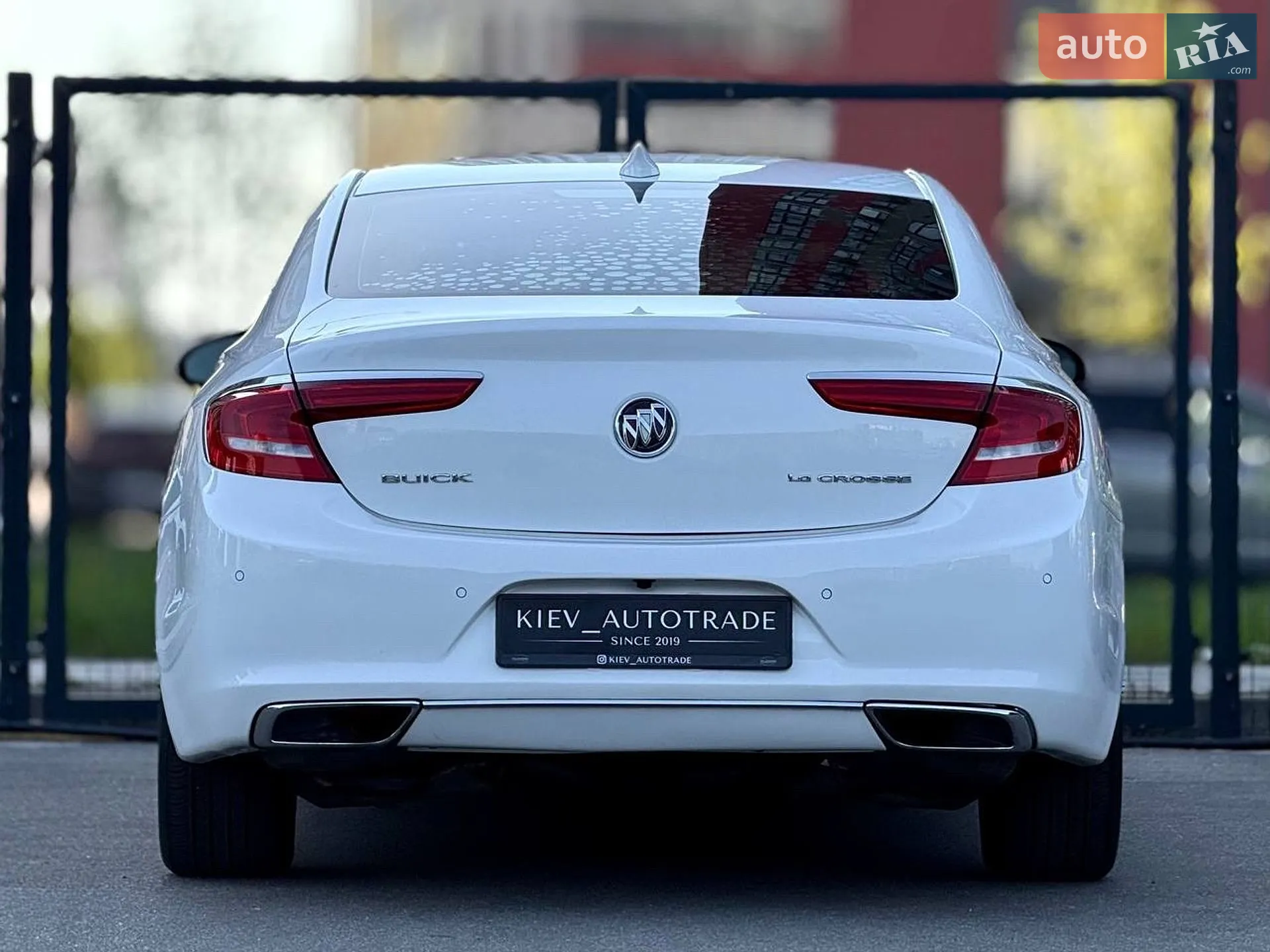 2017 Buick LaCrosse - мініатюра 14