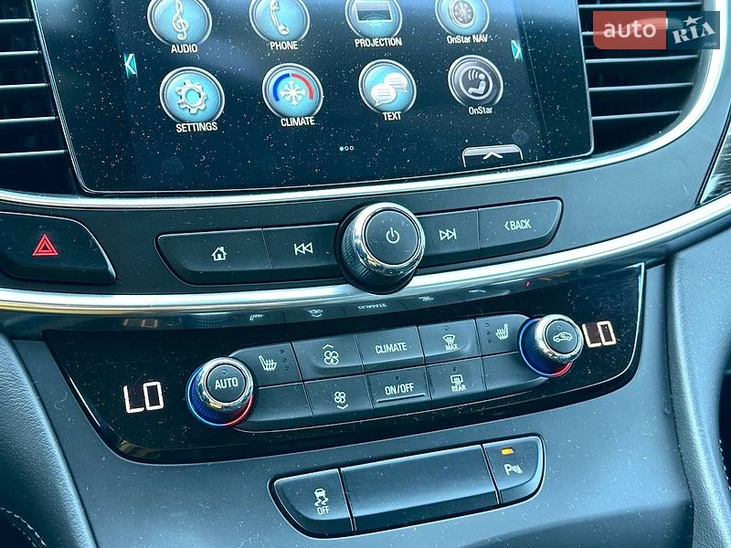 Седан Buick LaCrosse 2017 в Киеве