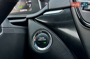 Седан Buick Regal GS 2017 в  фото 32 Седан Buick Regal GS 2017 в