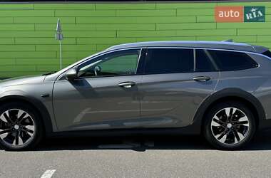 Седан Buick Regal TourX 2018 в 