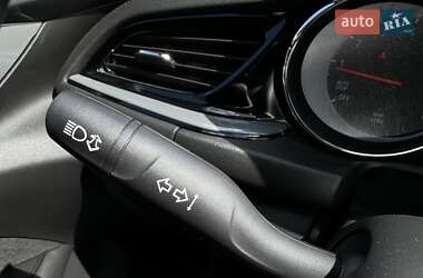 Седан Buick Regal TourX 2018 в 