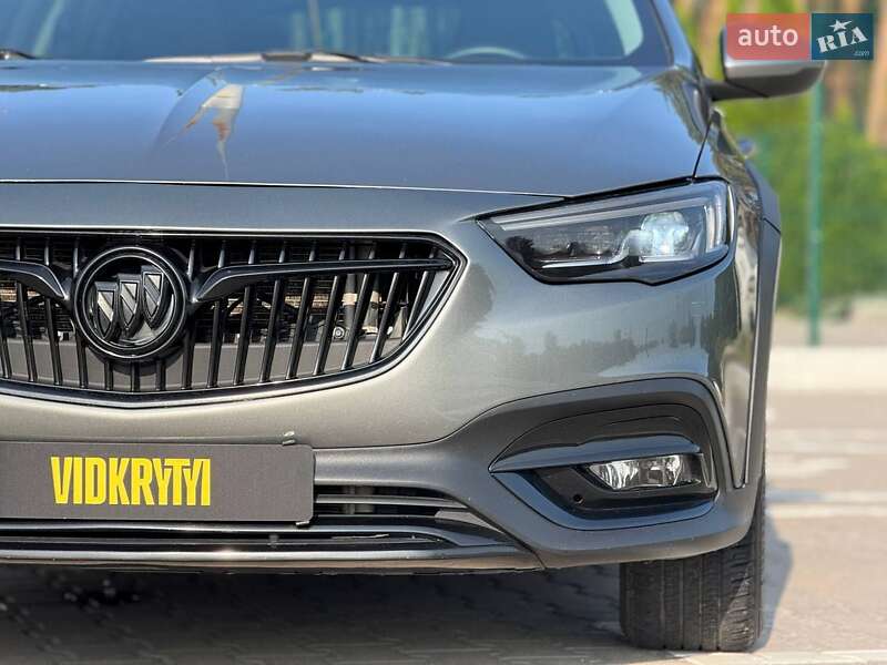 Универсал Buick Regal TourX 2018 в Киеве