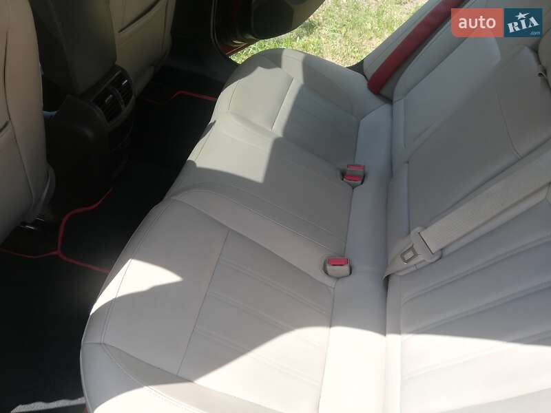 Седан Buick Regal 2013 в Александровке