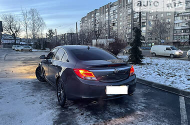 Седан Buick Regal 2011 в 