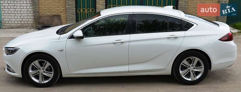 Седан Buick Regal 2018 в Киеве