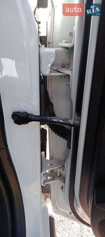 Седан Buick Regal 2013 в Ромнах фото 27 Седан Buick Regal 2013 в Ромнах