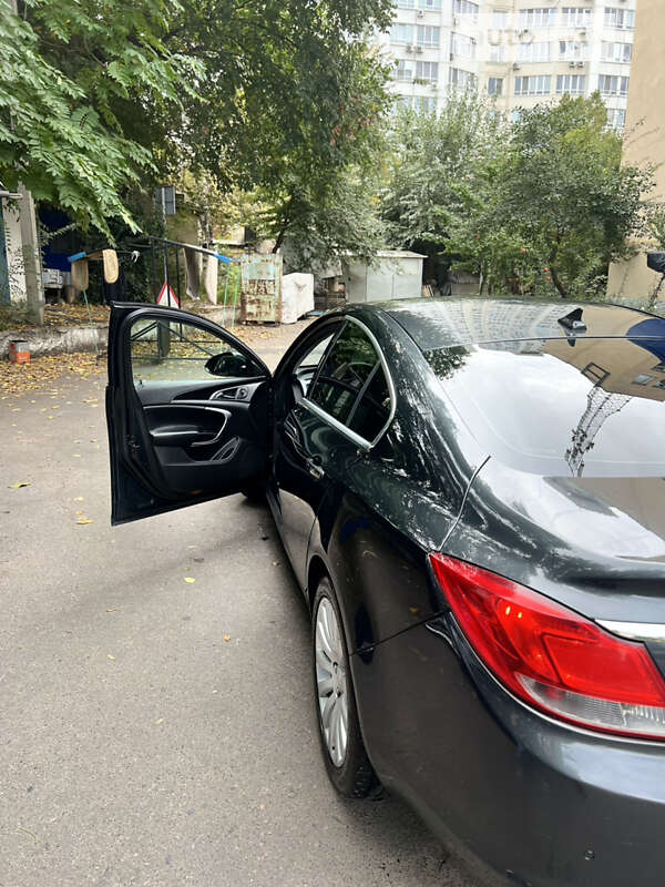 Седан Buick Regal 2013 в 