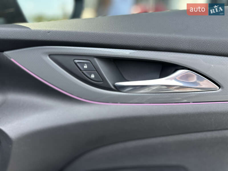 Седан Buick Regal 2018 в Киеве