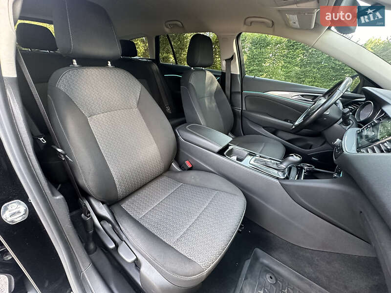 Седан Buick Regal 2018 в Киеве