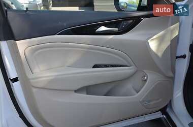 Универсал Buick Regal 2018 в 